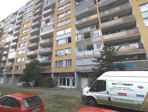 Fotografie nemovitosti - Nákup bytu 1+kk v Praze 8 - Bohnicích, Poznaňská ulice