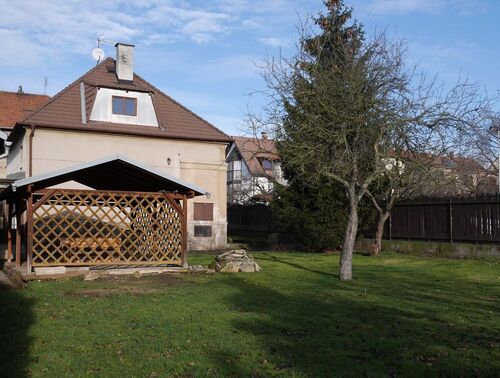 Fotografie nemovitosti - Pronájem RD s velkoou zahradou, Praha 5 Řeporyje