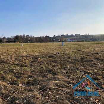 Prodej pozemku na stavbu RD 1832 m2 s krásným výhledem 5 min. od Děčína, Huntířov