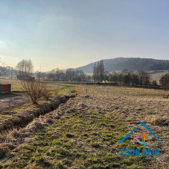 Prodej pozemku na stavbu RD 1832 m2 s krásným výhledem 5 min. od Děčína, Huntířov