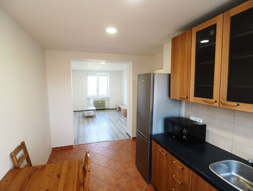 Fotografie nemovitosti - Pronájem tichého a světlého bytu 2+1, 64m2, V Prokopě, Čelákovice