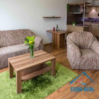 Pronájem příjemného, světlého bytu 2kk, s balkonem a parkovacím stáním, Sousedíkova, Praha 9