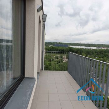 Pronájem příjemného, světlého bytu 2kk, s balkonem a parkovacím stáním, Sousedíkova, Praha 9