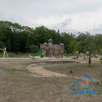 Pronájem příjemného, světlého bytu 2kk, s balkonem a parkovacím stáním, Sousedíkova, Praha 9