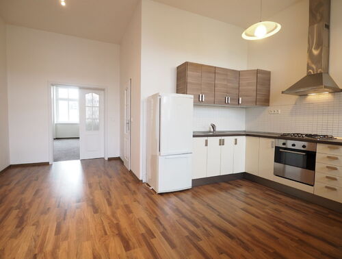 Fotografie nemovitosti - Pronájem světlého bytu 2+kk po rekonstrukci,  59m2, Nádražní ulice, Praha 5 Smíchov