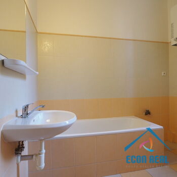 Pronájem bytu 2+1, 80 m2, s dvěma balkony, Praha 6 Hanspaulka
