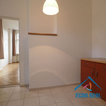 Pronájem bytu 2+1, 80 m2, s dvěma balkony, Praha 6 Hanspaulka