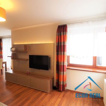 Pronájem krásného bytu 3+kk s terasou, zahradou a 2 místy k parkování, Platanova, Jesenice