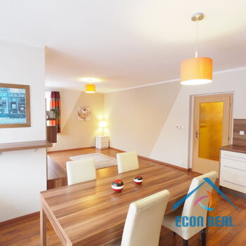 Pronájem krásného bytu 3+kk s terasou, zahradou a 2 místy k parkování, Platanova, Jesenice