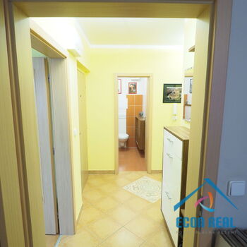 Pronájem krásného bytu 3+kk s terasou, zahradou a 2 místy k parkování, Platanova, Jesenice