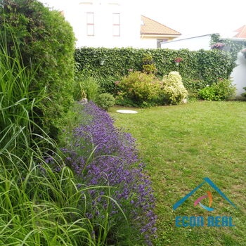 Pronájem krásného bytu 3+kk s terasou, zahradou a 2 místy k parkování, Platanova, Jesenice