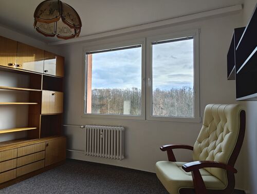 Fotografie nemovitosti - Pronájem pokoje (spolubydlení) s krásným výhledem, Notečská, Praha 8 Troja