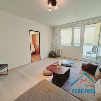 Prodej světlého a praktického bytu 3+1, s 3 komorami a lodžií 7 m2, Pohnertova, Praha 8 Kobylisy