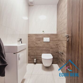 Prodej novostavby RD (B), s velkou, rovinatou zahradou, pozemky 899 m2, TČ, Plaňany, okres Kolín