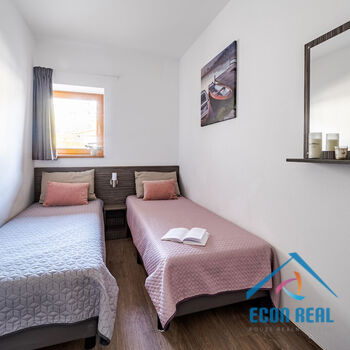 Prostorný apartmán 3kk, 76 m2, s lodžií, přímo u jezera, Marina Lipno, Lipno nad Vltavou