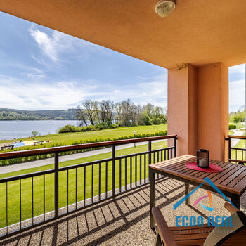 Prostorný apartmán 3kk, 76 m2, s lodžií, přímo u jezera, Marina Lipno, Lipno nad Vltavou