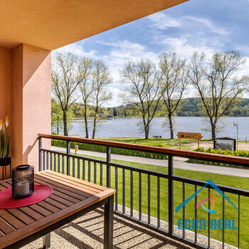 Prostorný apartmán 3kk, 76 m2, s lodžií, přímo u jezera, Marina Lipno, Lipno nad Vltavou