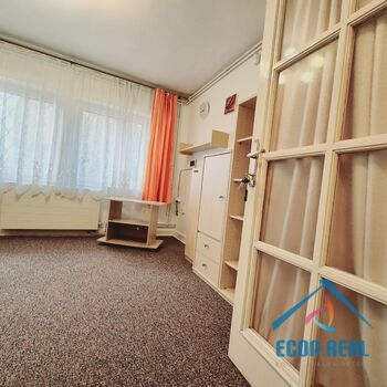 Dlouhodobý pronájem pokoje 12,8m2, ulice Možného, Praha Ruzyně
