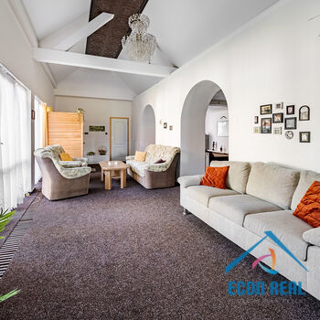 Prodej RD s dvojgaráží, saunou, vířivkou a bazénem, Svatava u Černovic