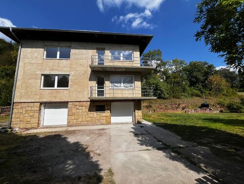 Fotografie nemovitosti - Prodej domu se dvěma byty, garáže, zahrada 2815 m2, Ústí u Staré Paky