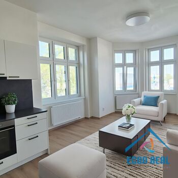 Pronájem zcela nového bytu 2kk 56 m2, terasa 18 m2, parkovací stání, ve vile, Havlíčkova, Kolín