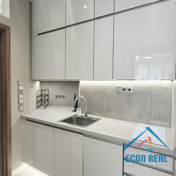 Pronájem luxusně zrekonstruovaného, designového, plně vybaveného 1kk, Opatovická, Praha 1 Nové Město