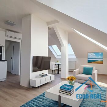 Pronájem zcela nového bytu 2kk se šatnou a s parkovacím stáním ve vile, Havlíčkova, Kolín