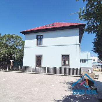 Pronájem zcela nového bytu 2kk se šatnou a s parkovacím stáním ve vile, Havlíčkova, Kolín