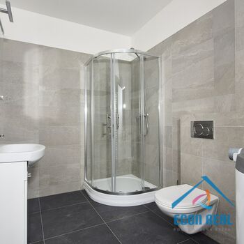 Pronájem zcela nového bytu 2kk se šatnou a s parkovacím stáním ve vile, Havlíčkova, Kolín