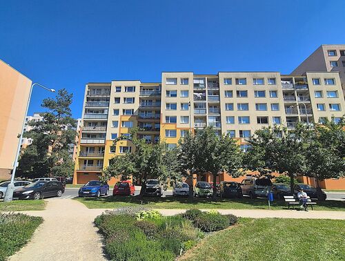 Fotografie nemovitosti - Prodej rodinného, světlého bytu 4+1, 74,6 m2 s lodžií a sklepem, sídliště Cukrovar, Kralupy n/V.