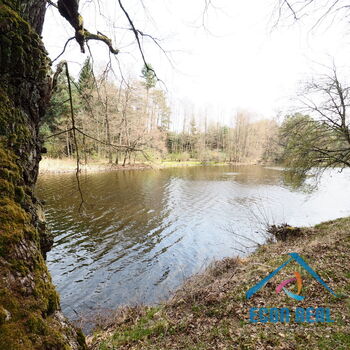 Prodej usedlosti včetně stavebního povolení na 13 apartmánů, Lutová, Chlum u Třeboně