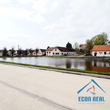 Prodej usedlosti včetně stavebního povolení na 13 apartmánů, Lutová, Chlum u Třeboně