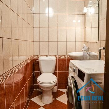 Prodej zemědělské usedlosti s RD, přístavbami, konírnou, studnou a zahradou.