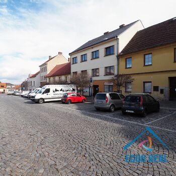 Prodej nájemního činžovního domu u zámku, Husovo nám., Benátky nad Jizerou
