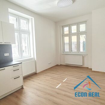 Pronájem nového bytu 2kk s parkovacím stáním ve vile, Havlíčkova, Kolín