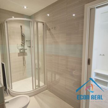 Pronájem bytu 3+1, 82 m2, balkon, 2 garáže, Královická ul., Praha 10 Strašnice,