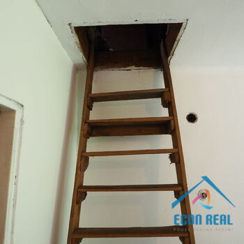 Prodej domu se dvěma byty, garáže, zahrada 2815 m2, Ústí u Staré Paky