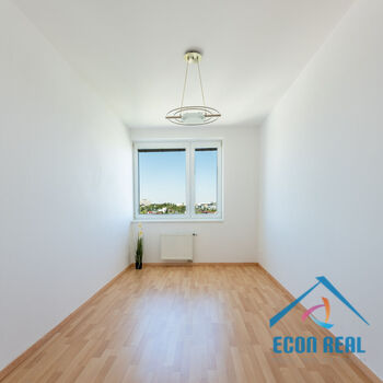 Prodej komfortního bytu 3+kk, 83 m2, balkon, sklep, 2 garážová stání, Symfonická, Praha 5