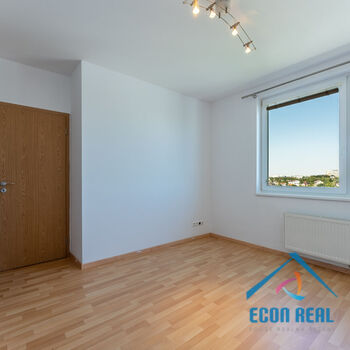 Prodej komfortního bytu 3+kk, 83 m2, balkon, sklep, 2 garážová stání, Symfonická, Praha 5