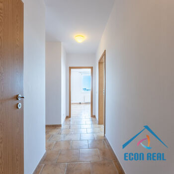 Prodej komfortního bytu 3+kk, 83 m2, balkon, sklep, 2 garážová stání, Symfonická, Praha 5