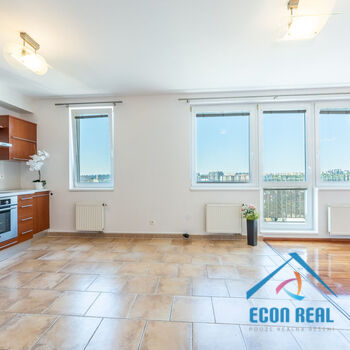 Prodej komfortního bytu 3+kk, 83 m2, balkon, sklep, 2 garážová stání, Symfonická, Praha 5