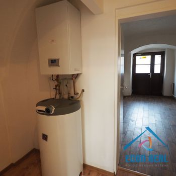 Pronájem světlého bytu 2kk, 40 m2, Mariánské nám., Stará Boleslav