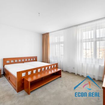 Krásný, rodinný byt 4+kk s parkováním, 128m2, Na Rozcestí, Praha 9 Libeň,