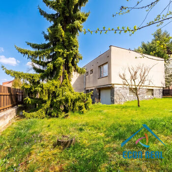 Prodej domu se zahradou, 830 m2, ul. Na Veselí, Jesenice