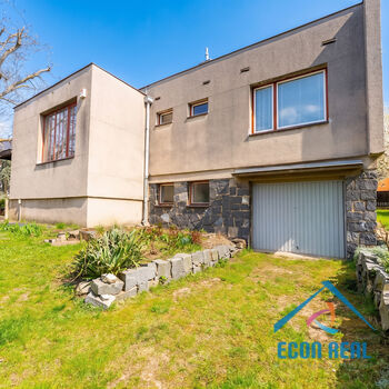 Prodej domu se zahradou, 830 m2, ul. Na Veselí, Jesenice