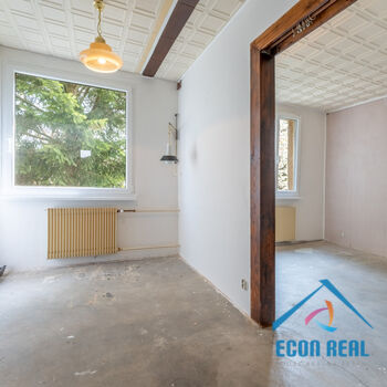 Prodej domu se zahradou, 830 m2, ul. Na Veselí, Jesenice