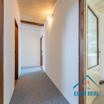 Prodej domu se zahradou, 830 m2, ul. Na Veselí, Jesenice