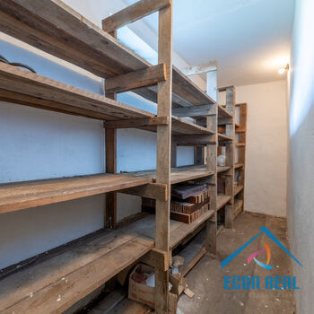 Prodej domu se zahradou, 830 m2, ul. Na Veselí, Jesenice