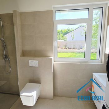 Pronájem zcela nové, luxusní jednotky 3kk, 92m2, s parkováním, U Kovárny, Herink