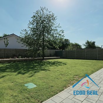 Pronájem zcela nové, luxusní jednotky 3kk, 92m2, s parkováním, U Kovárny, Herink